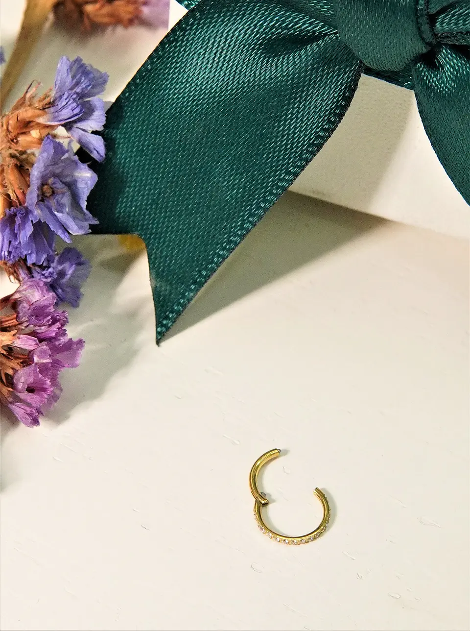 Piercing Argolla Emma 20G 6mm Titanio PVD Oro 18k 7