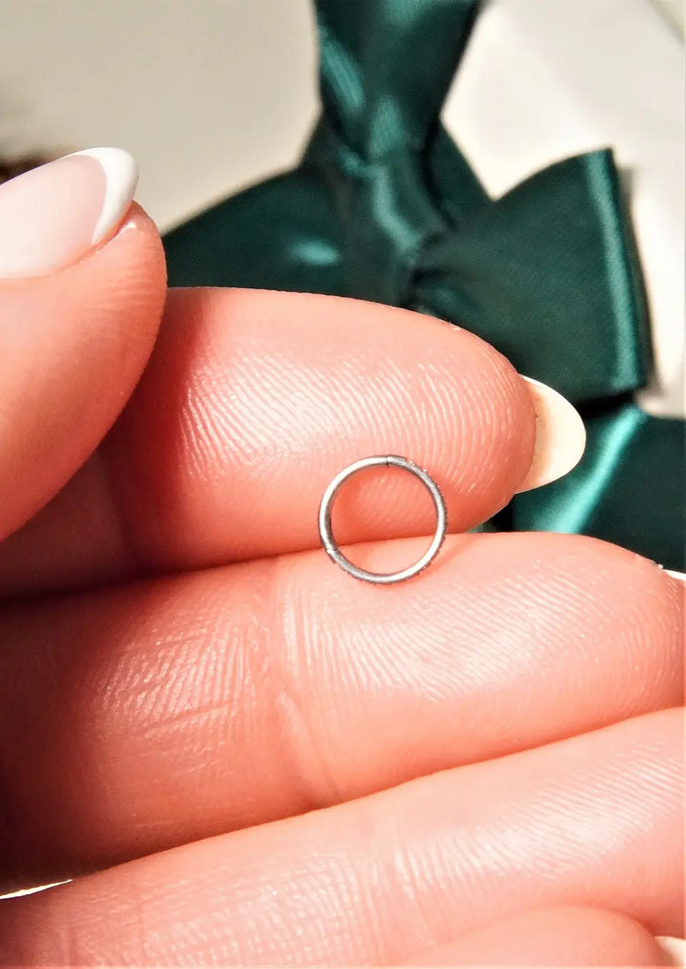 Piercing argolla Emma 20G 6mm Titanio ASTM 136 9