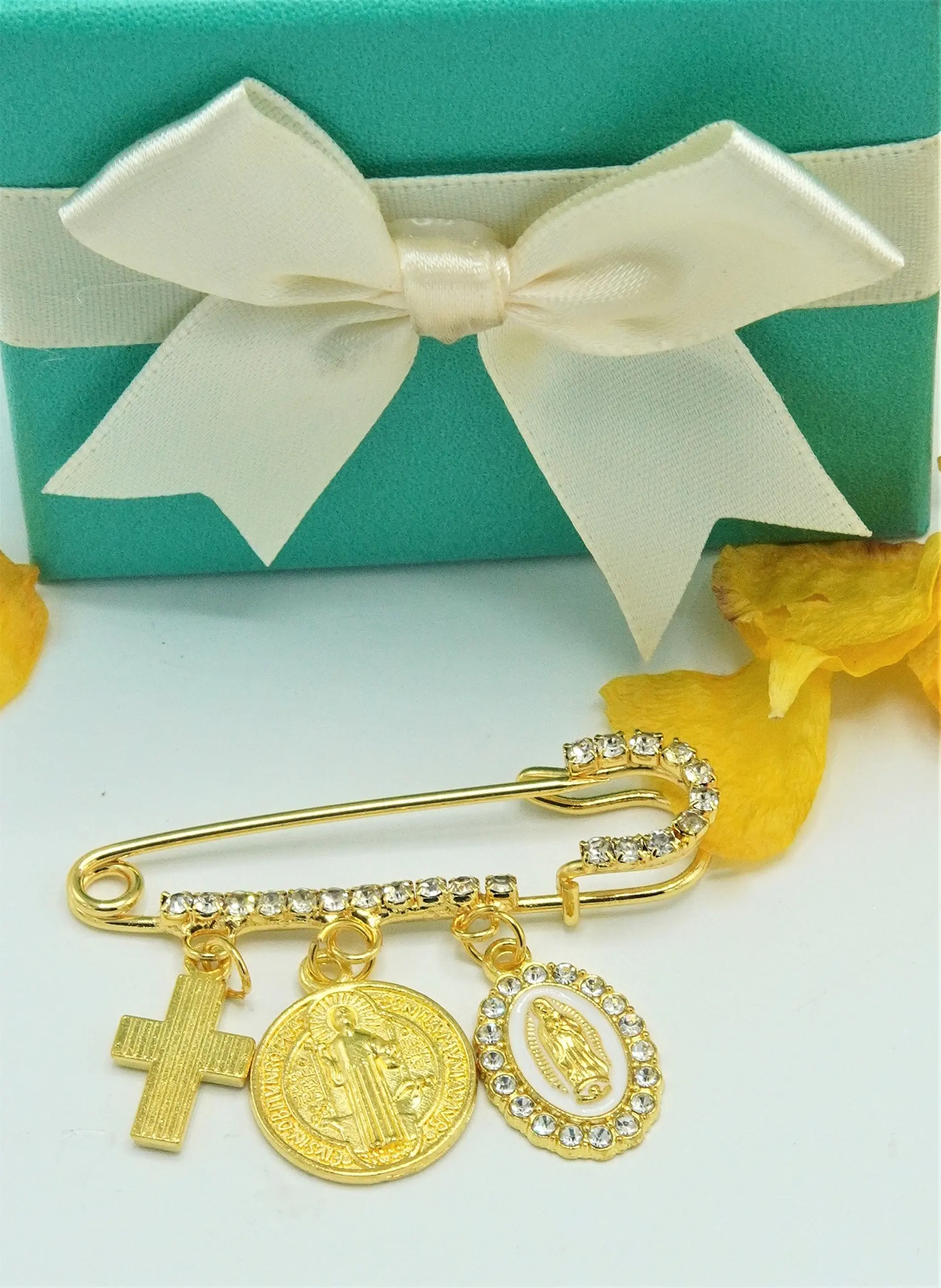 Prendedor Religioso Clara Medallas Zirconias San Benito Virgen Maria 6