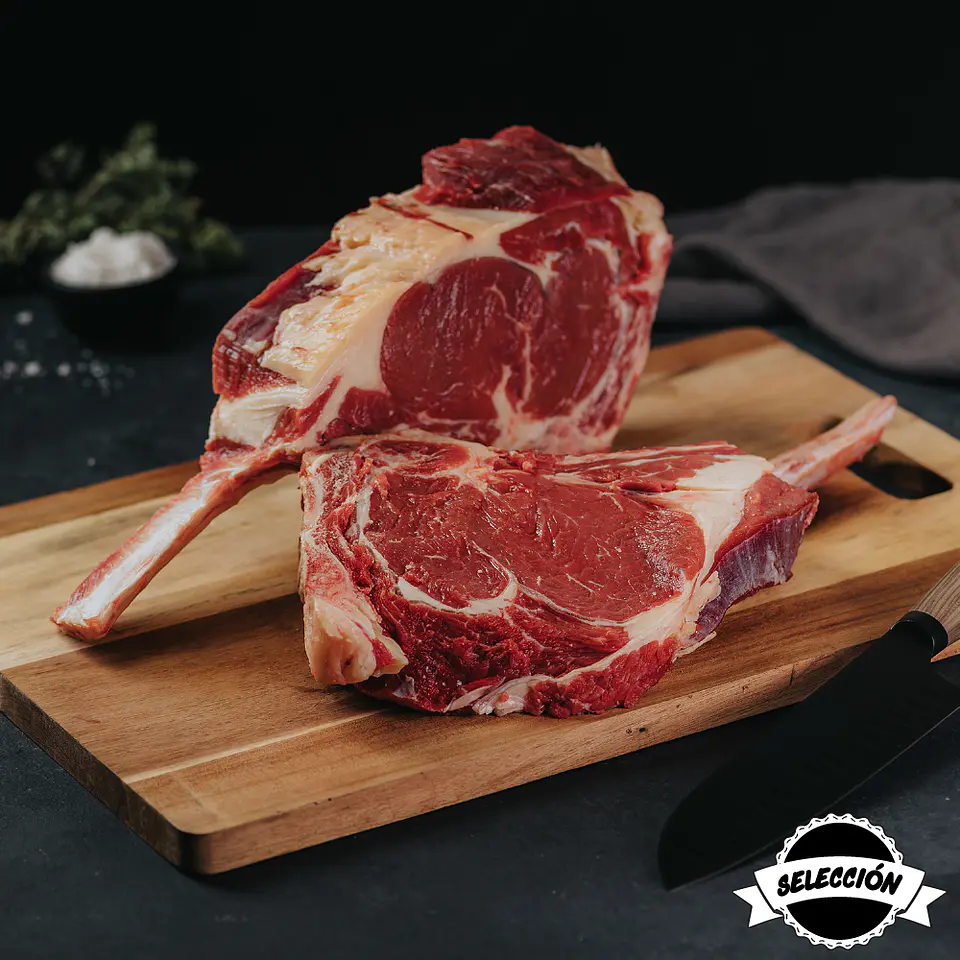 Tomahawk de Vacuno Nacional 700 grs 1