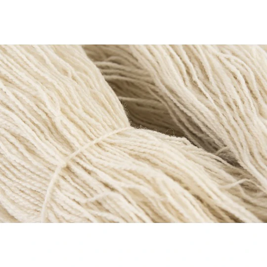 Madeja Lana Merino 19 Micras, Crudo, 100 grs aprox , Súper fina, 2 hebras - Sport