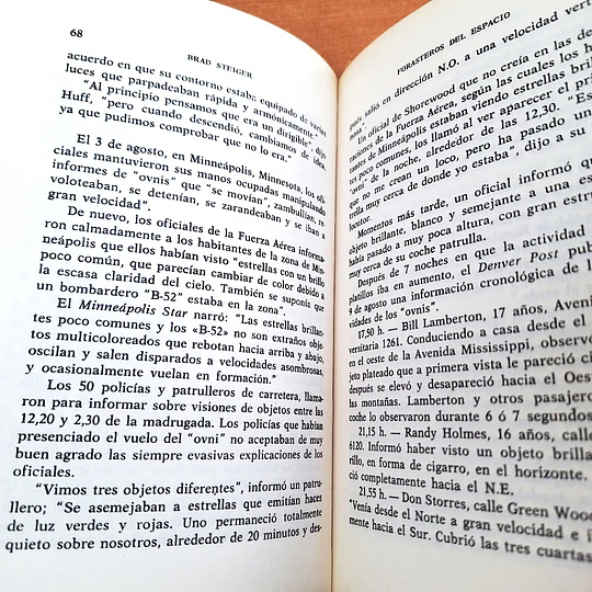 Forasteros del espacio