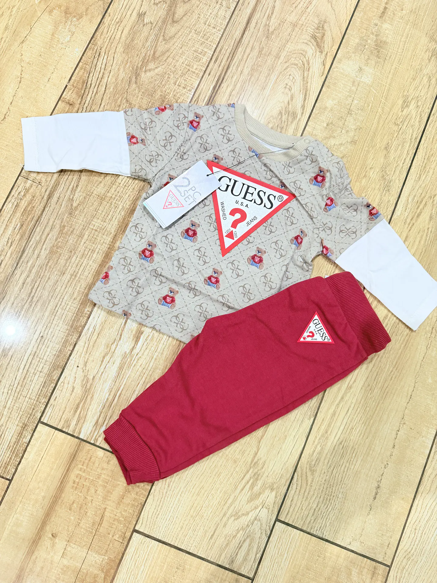 Conjunto Guess 2