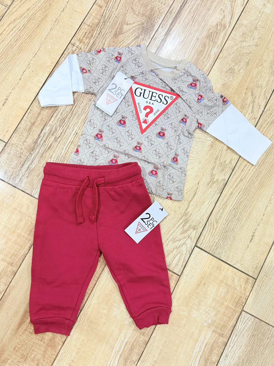 Conjunto Guess 3