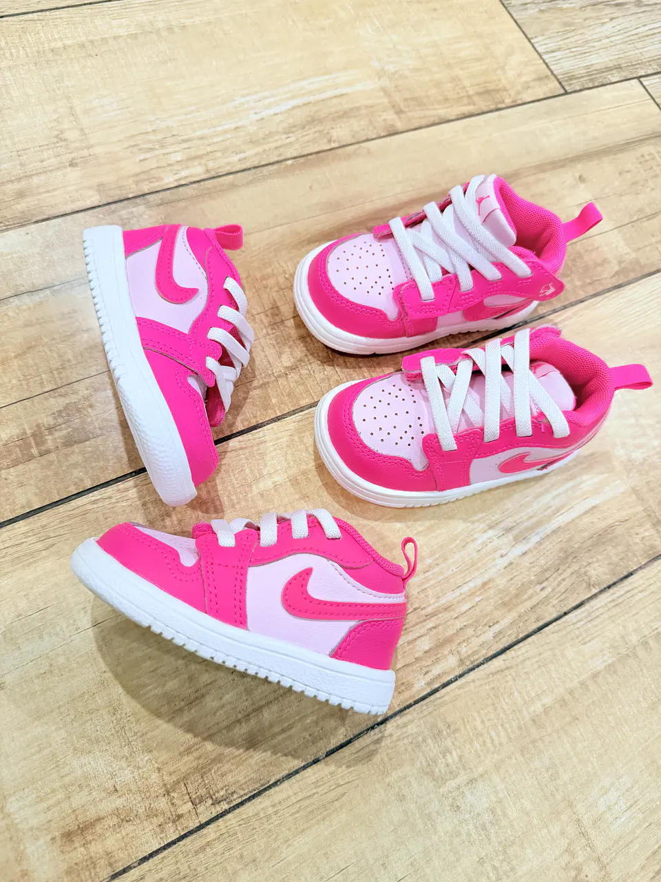 Jordan 1Low Alt Fucsia 1