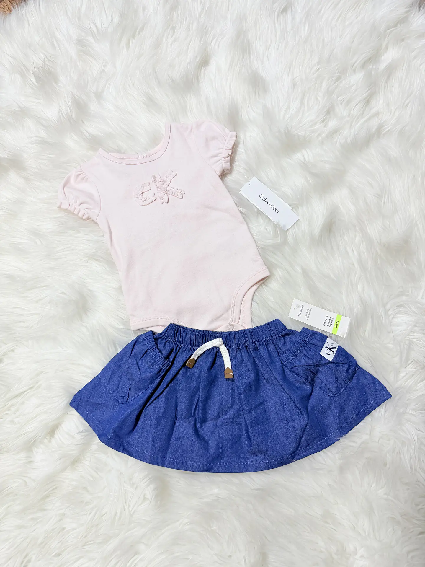 Conjunto Calvin Klein body + falda  2