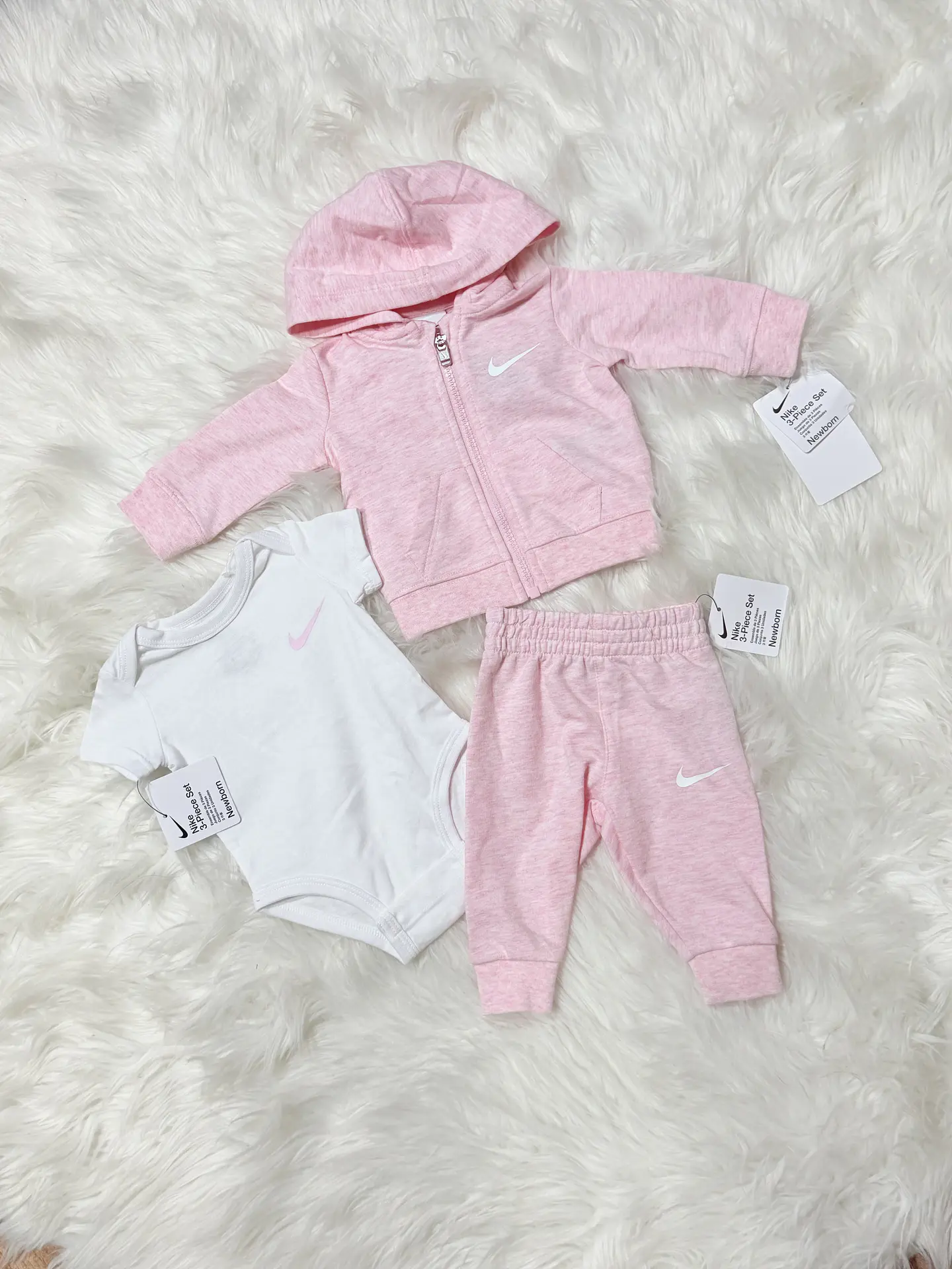 Conjunto Nike 3 Piezas Rosa 2