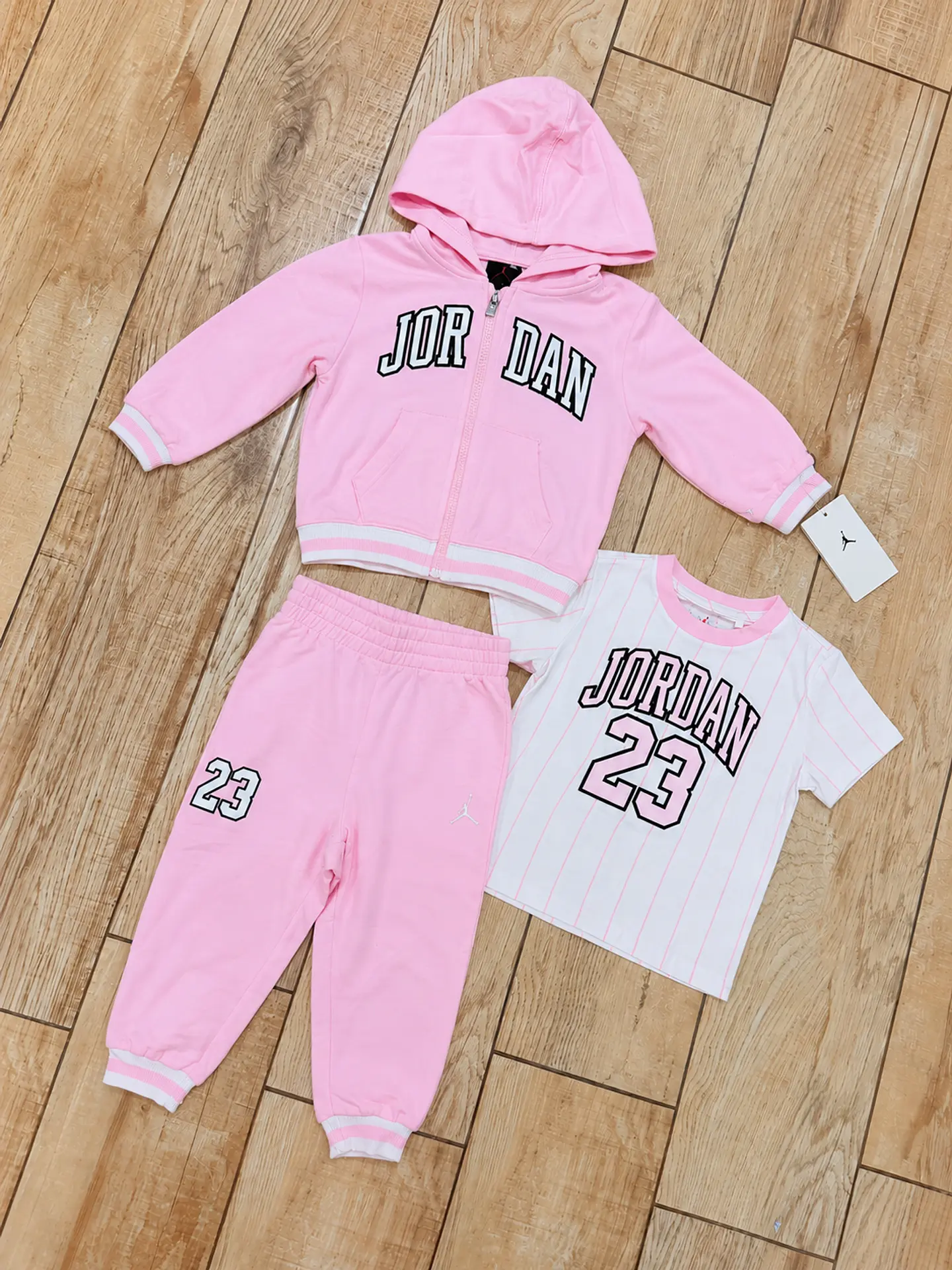 Conjunto 3 Piezas Jordan Rosa 1