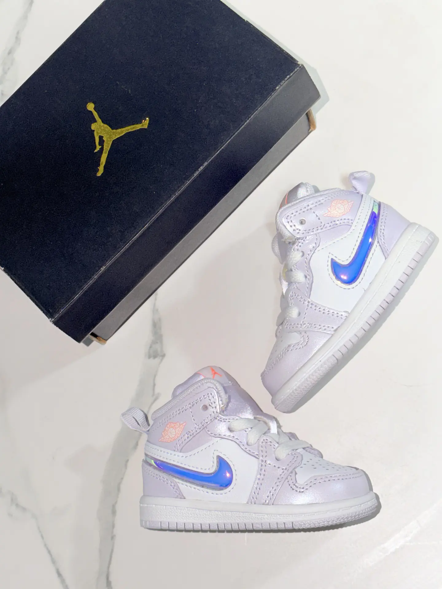 Zapatillas Jordan 1Mid SE (TD) 1