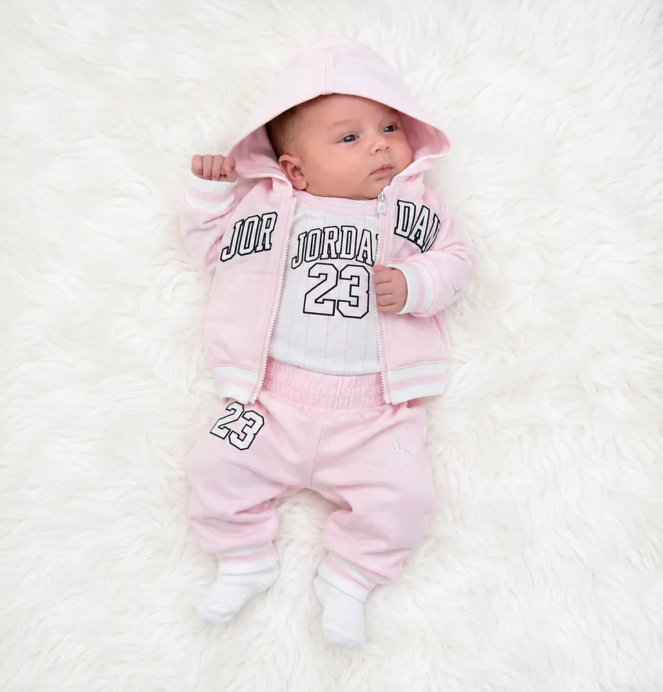 Conjunto Jordan Bebé 3 Piezas Rosado – Original 1