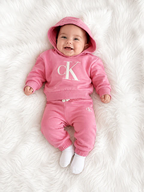 Conjunto Calvin Klein Bebé Rosado – 2 Piezas