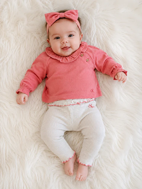 Conjunto Calvin Klein Bebé Rosado con Calza Rib 