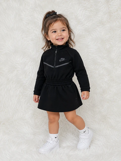 Vestido Nike Tech Negro