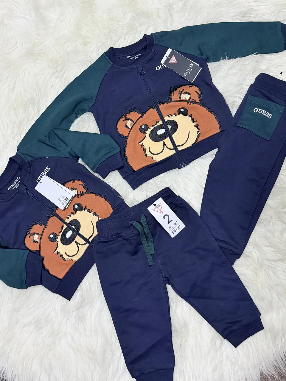 Conjunto Guess Bebé 2