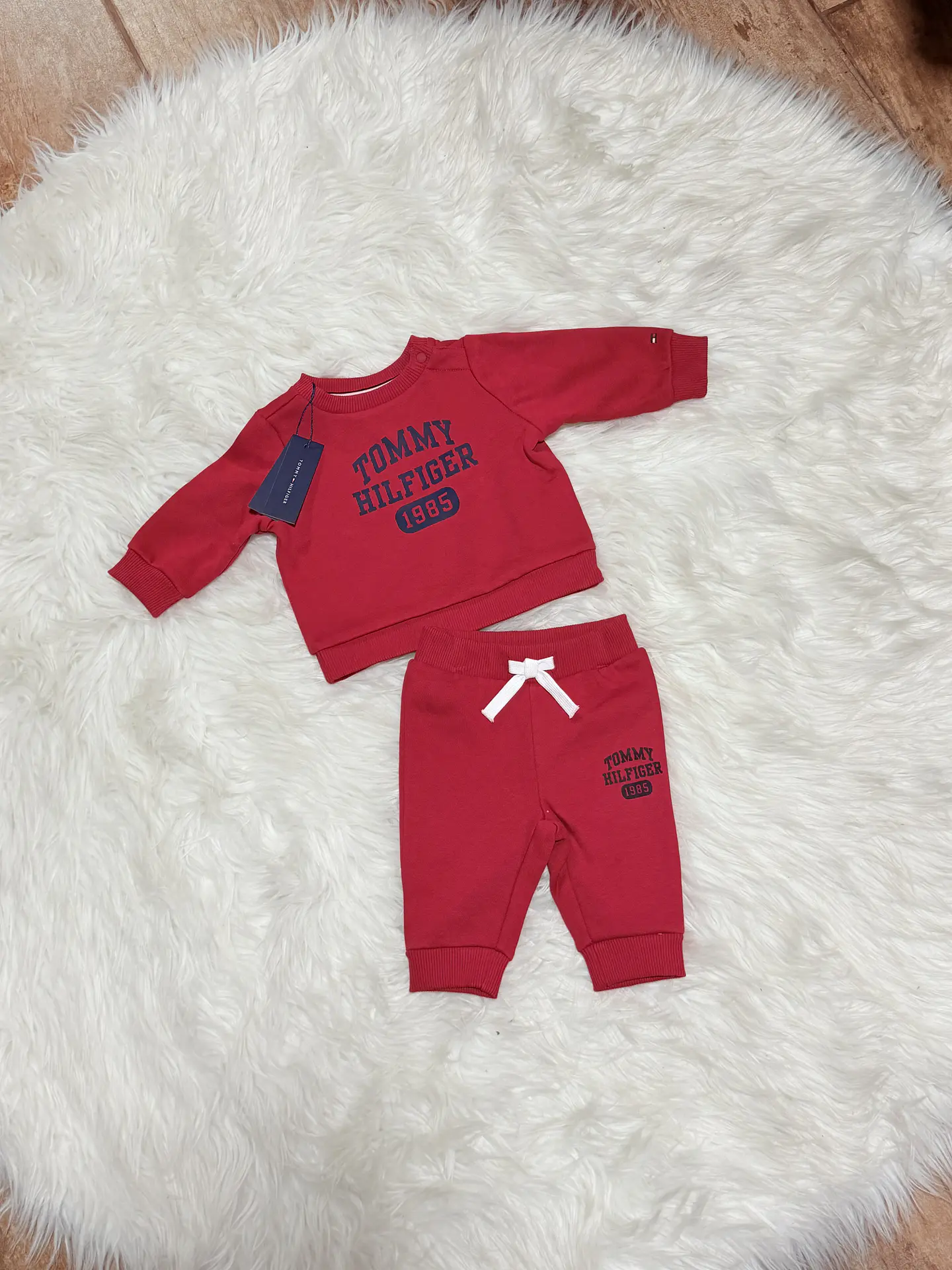Conjunto Tommy Hilfiger Rojo 2