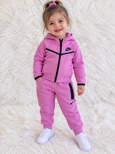 Conjunto Nike Tech Morado