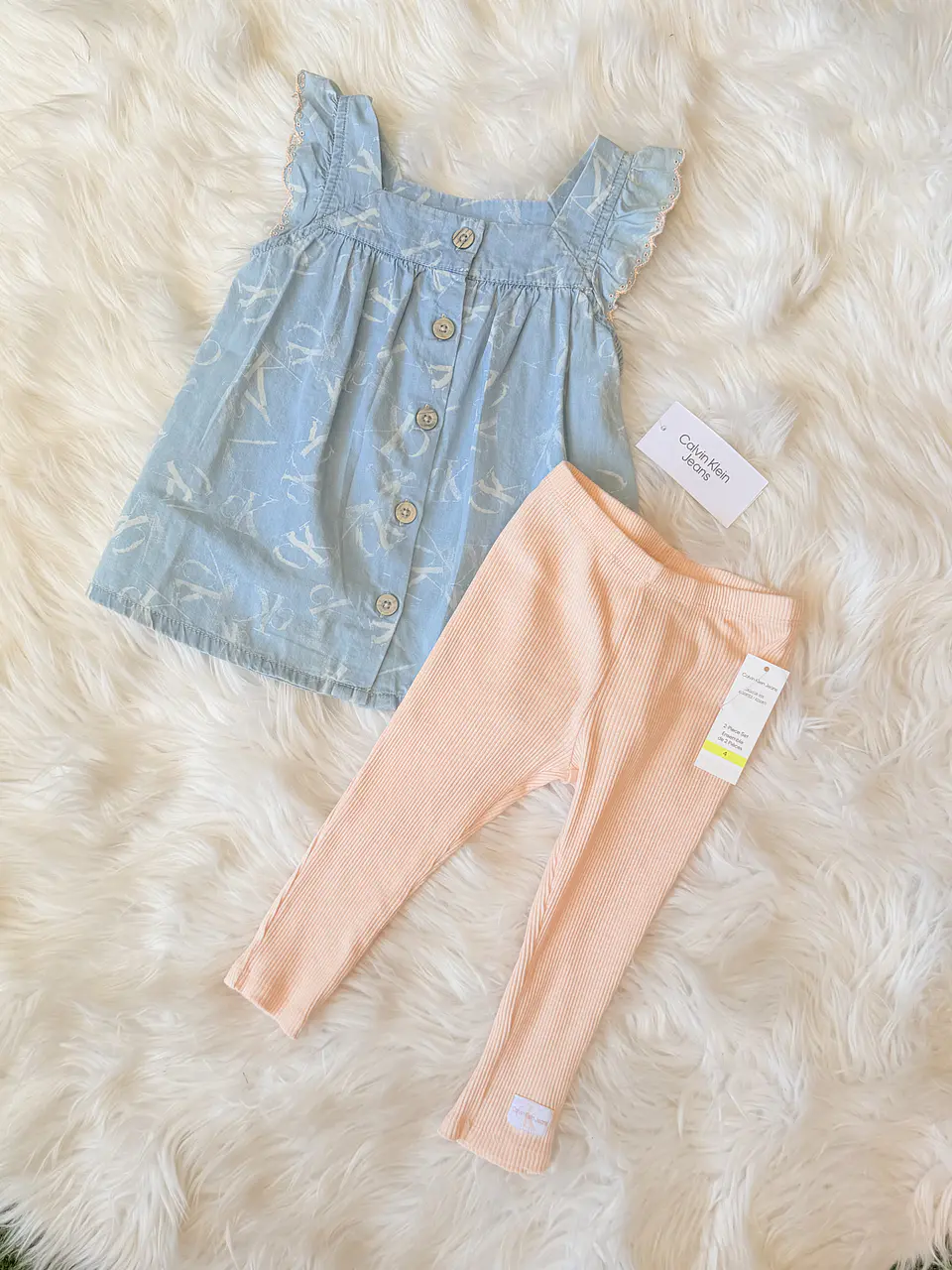 Conjunto Calvin Klein Niña 2