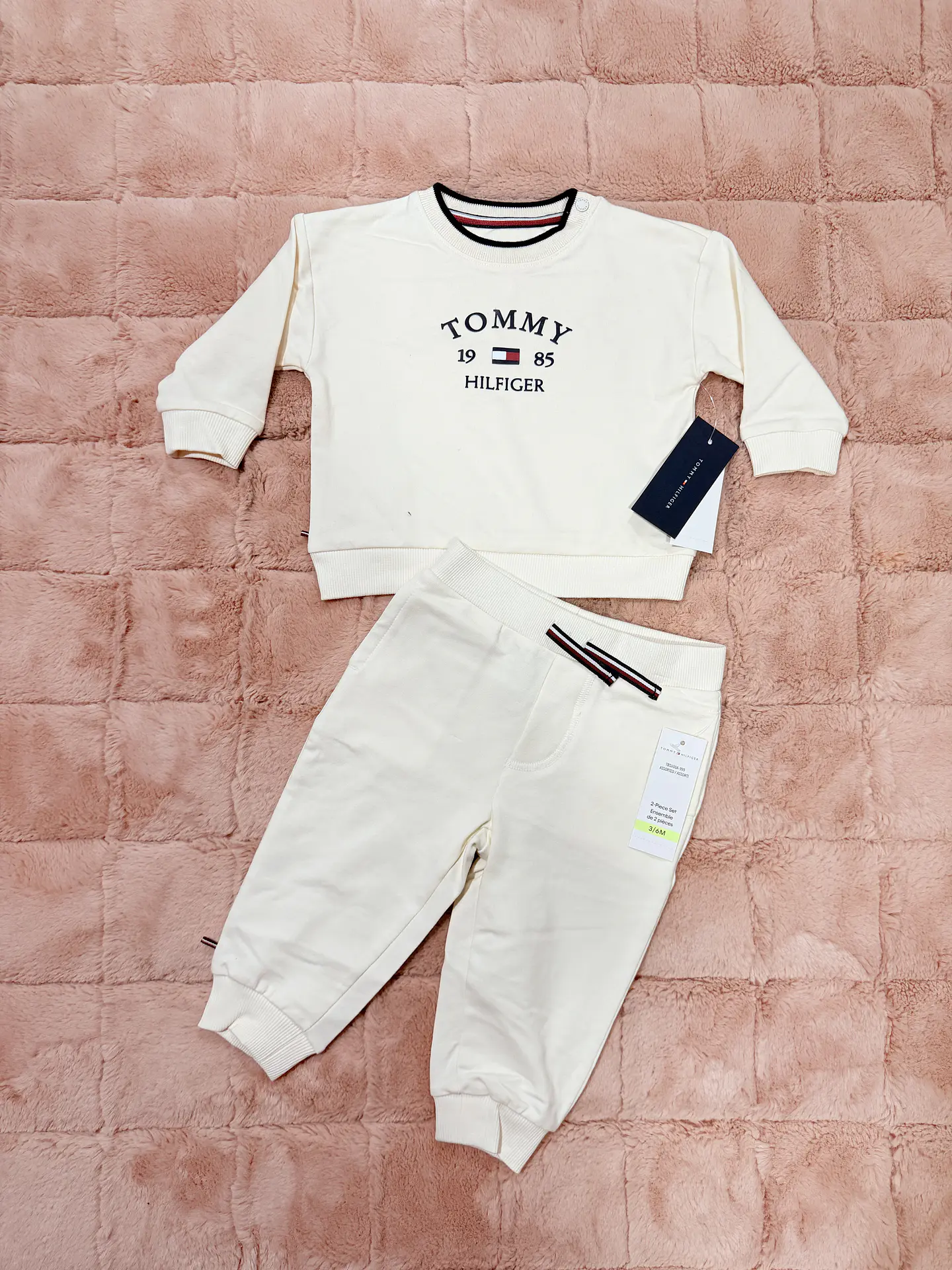 Conjunto Tommy Bebé 2