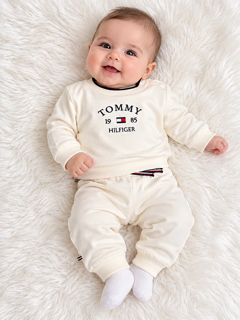 Conjunto Tommy Bebé