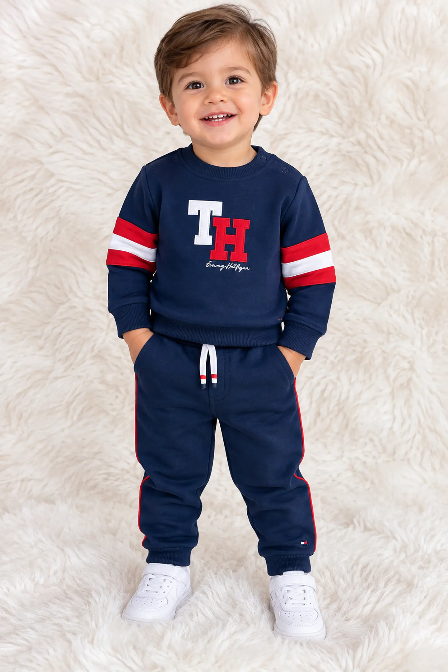 Conjunto Tommy Bebé/Niño 2