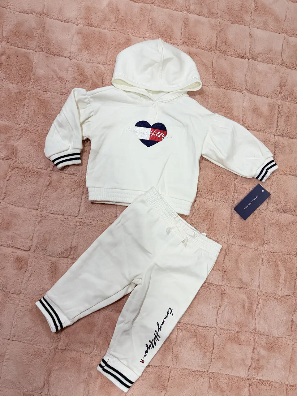 Conjunto Tommy Bebé 2