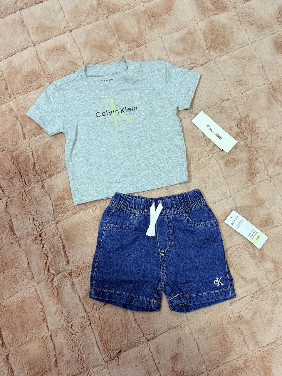 Conjunto Calvin Klein  2