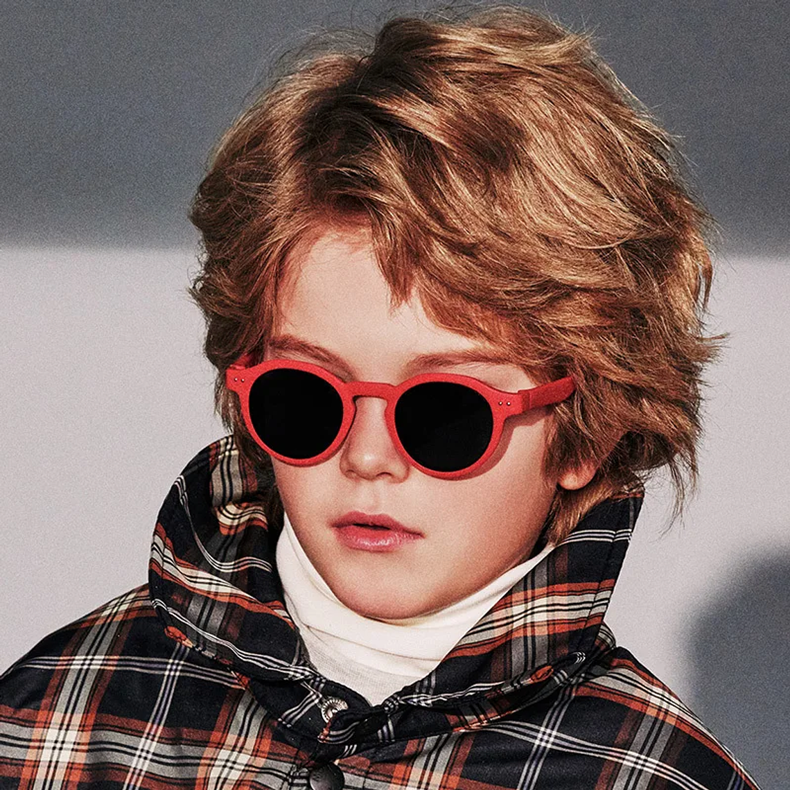 Lentes de Sol Redondos Vintage para Niños y Niñas - Marco Flexible de Goma (Soft Touch) - Lunas Polarizadas UV400 - Rojos 5