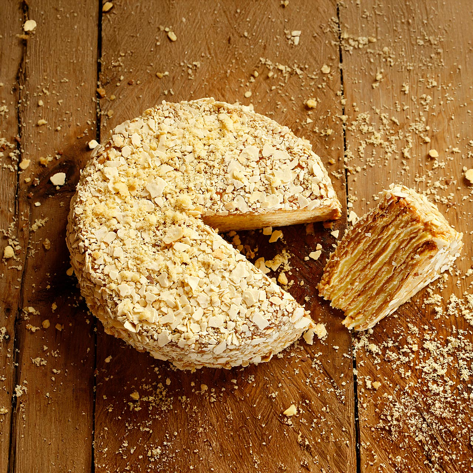 Torta Hojarasca Manjar y Crema Pastelera 1