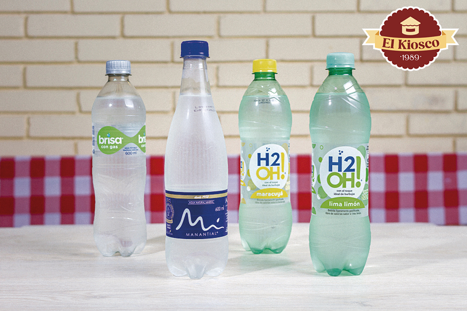 Agua en botella con gas, sin gas y saborizadas 1