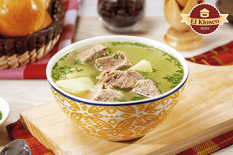 Caldo de carne de costilla