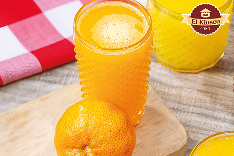 Jugo de mandarina o naranja