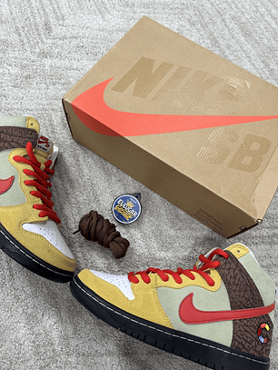 Nike SB Dunk High Pro Color & Skates