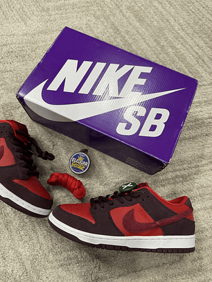 Nike SB Dunk Low Cherry 
