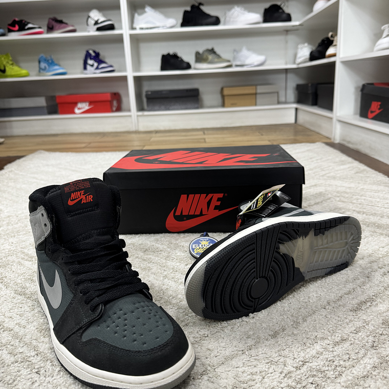 Air Jordan Retro 1 High Panda  5