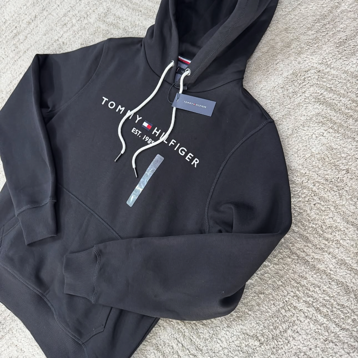 Conjunto Tommy Hilfiger Black  4