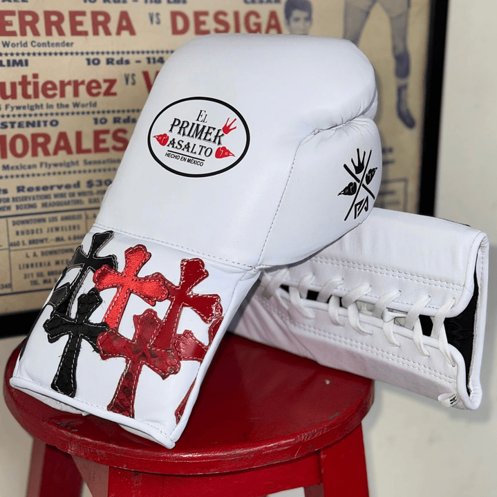 Guante de Box Cruces Blanco 14 oz. 1