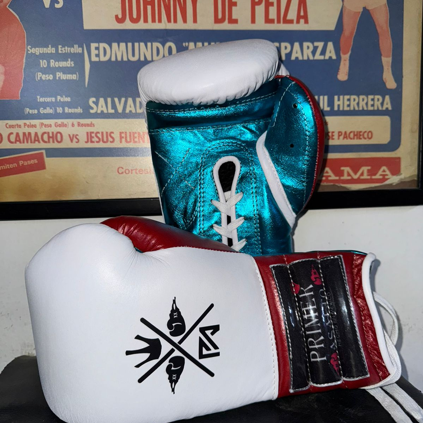 Guante de Box Tradicional Blanco/Rojo/Azul metalico 14 oz. 1