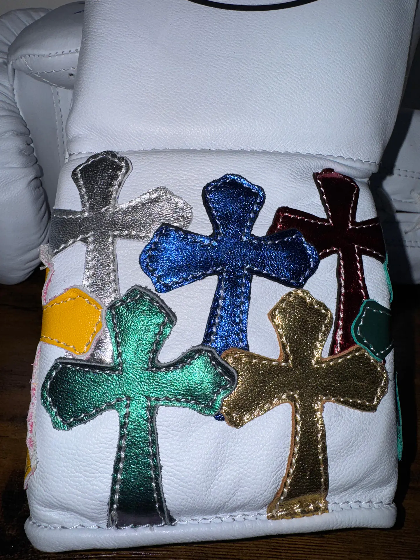 Guante de Box Cruces Blanco 14 oz. 2
