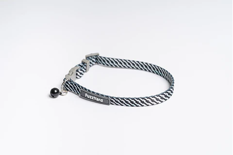 Collar de gato FuzzYard Black and White