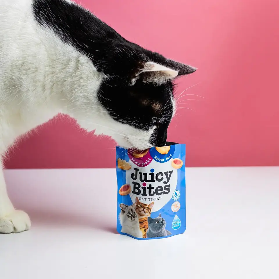 Juicy bites para gato sabor Atún/Pollo  2