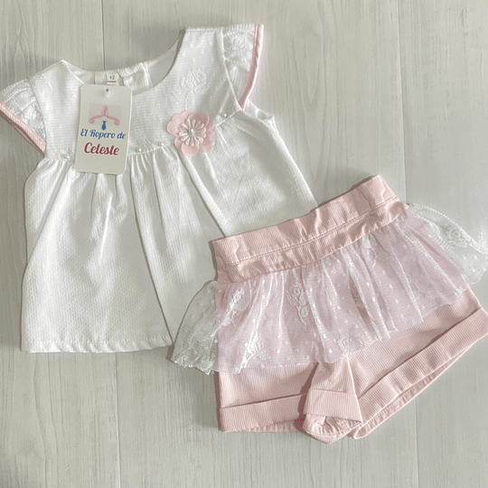 Set Ema, Short Palo Rosa + Blusa Blanca