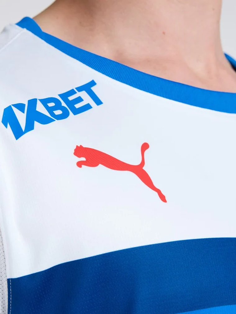 Camiseta de fútbol oficial de Local Universidad Católica 2026 5