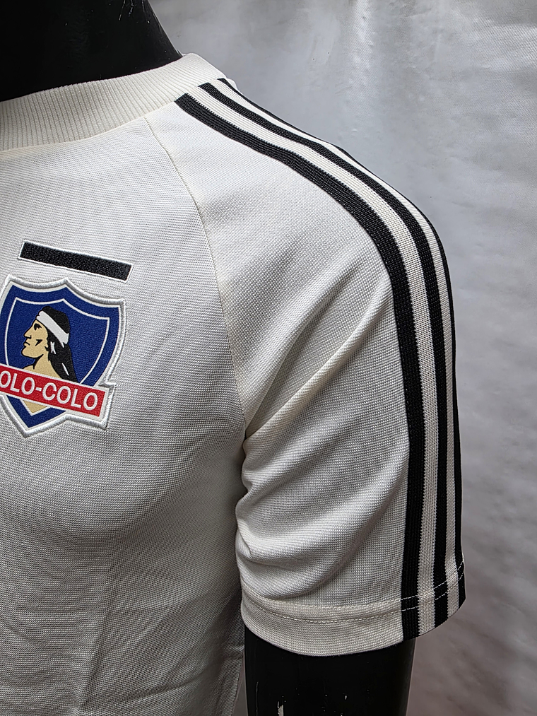 Polera Blanca Colo Colo Adidas – Temporada 2026 6