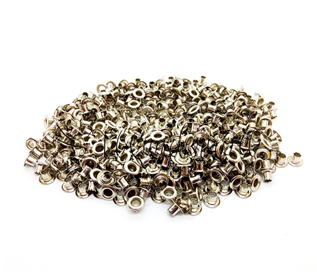 Ojetillo 4mm Plata