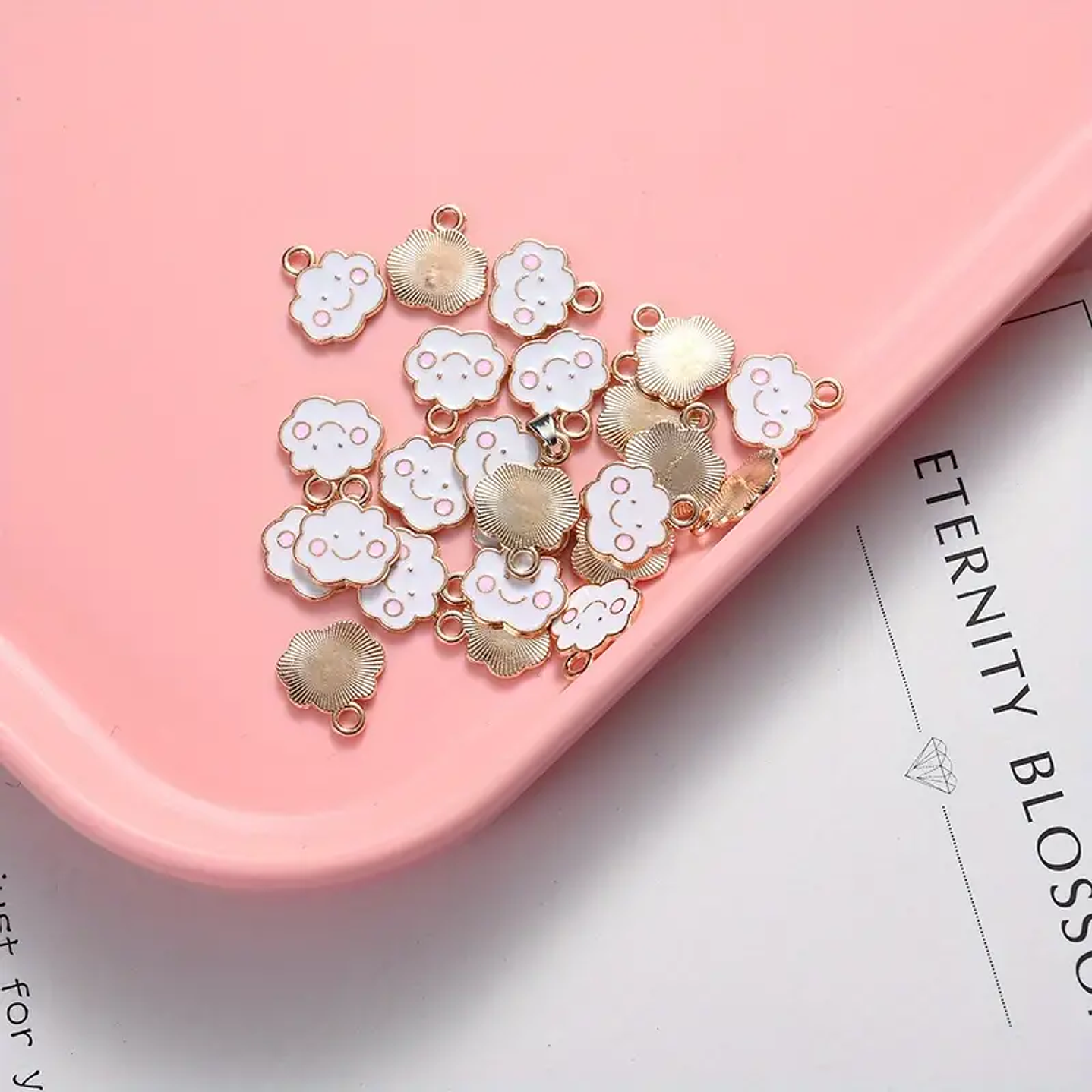 Dije Nube Tierna Esmaltado 13x11mm, Set de 5 Dijes 1