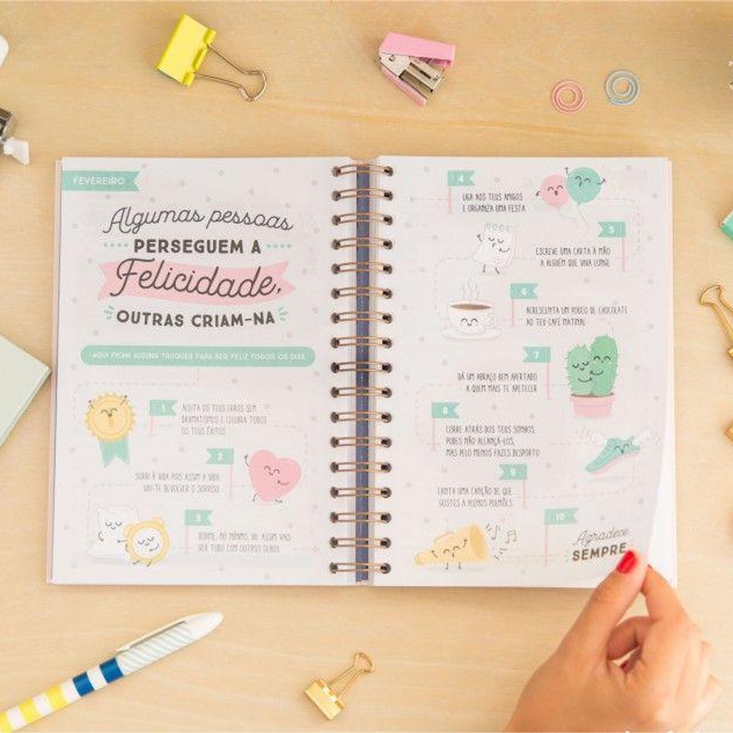 Kit Agenda B5 - 100 Hojas Bond 106grs + Tapas de Cartón Piedra 3