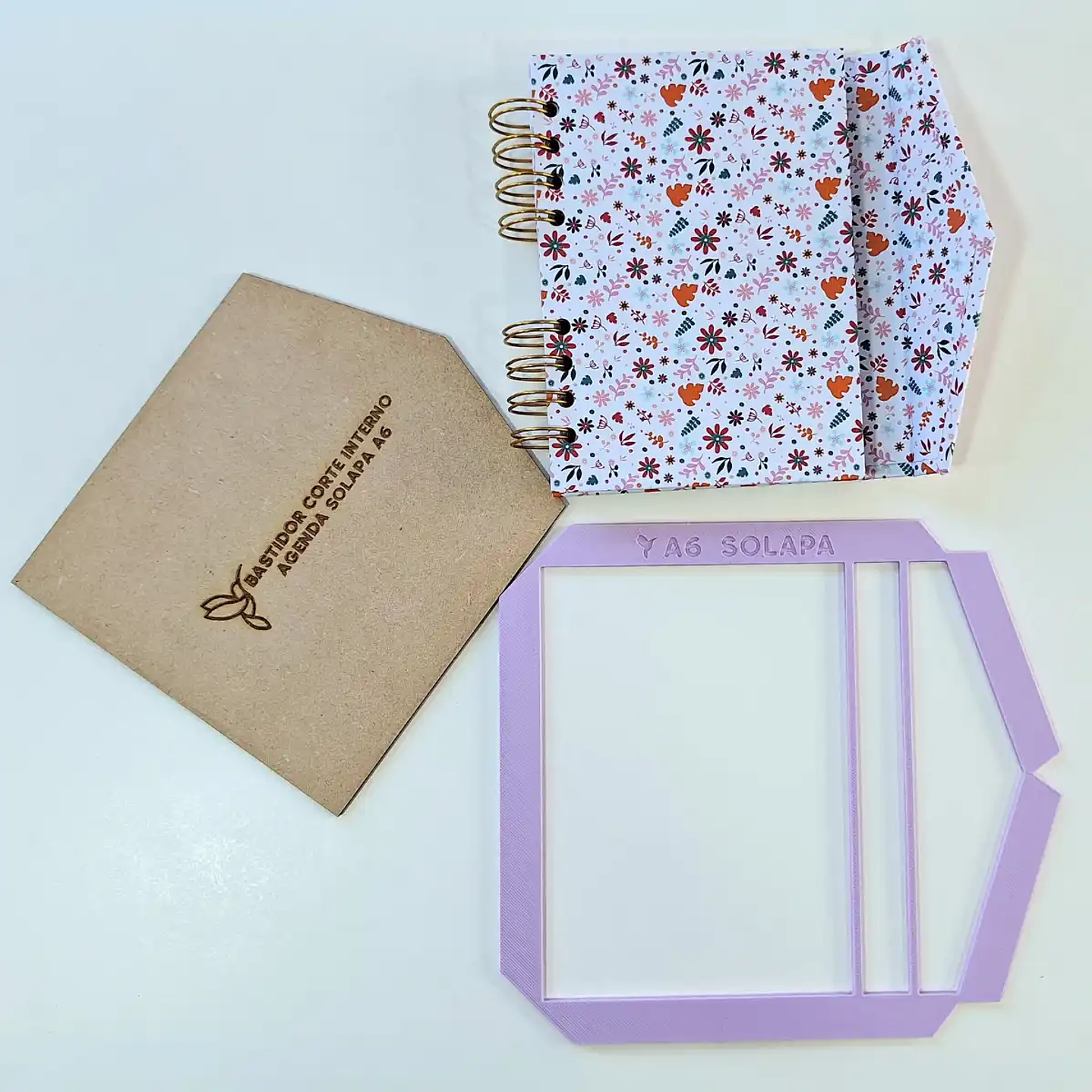 Regla A6 con Solapa Triangular + Bastidor DMF – Corte Preciso 3