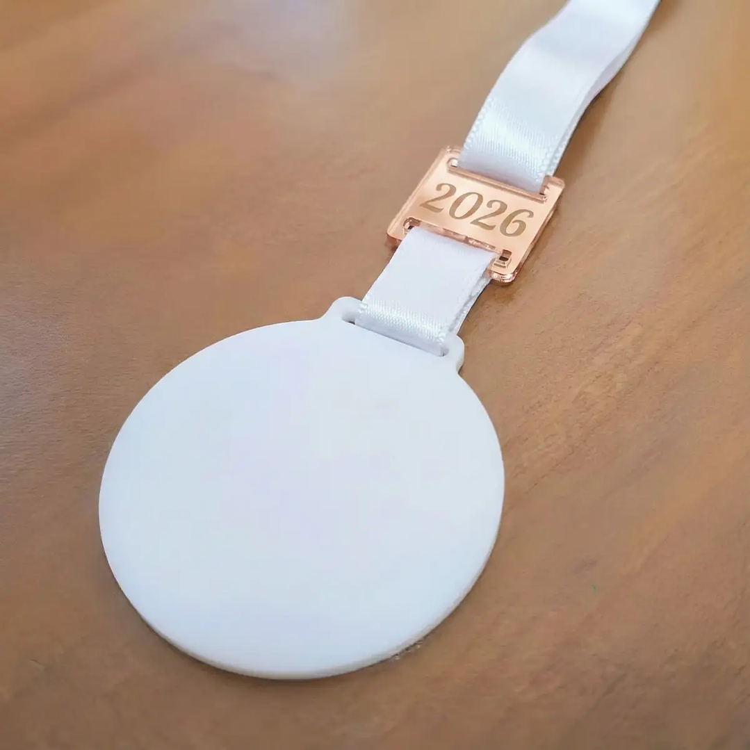 Pasador Acrílico Espejado 2026 para Cinta de Medallas 4
