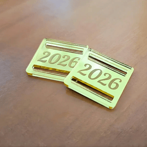 Pasador Acrílico Espejado 2026 para Cinta de Medallas