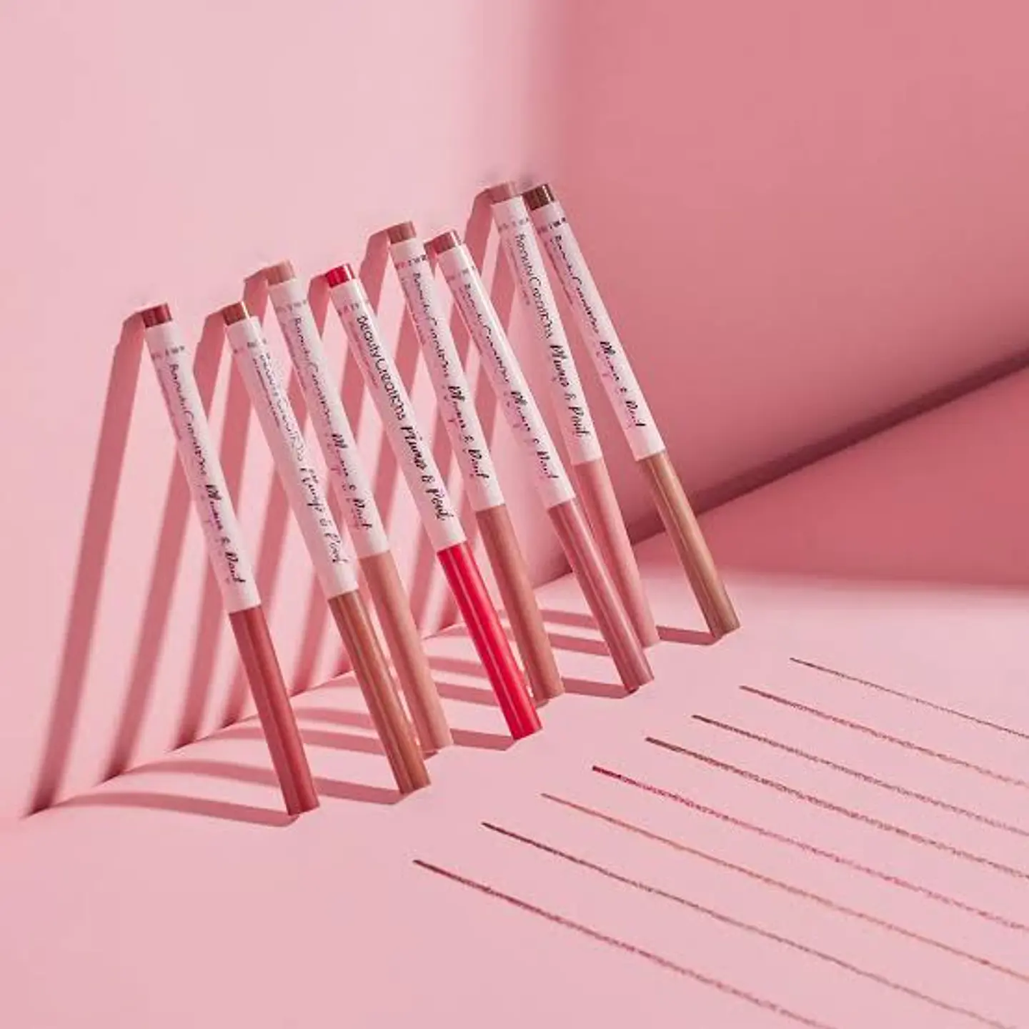 Plump & Pout Plumping Lip Liner - Beauty Creations (0.38g) 1
